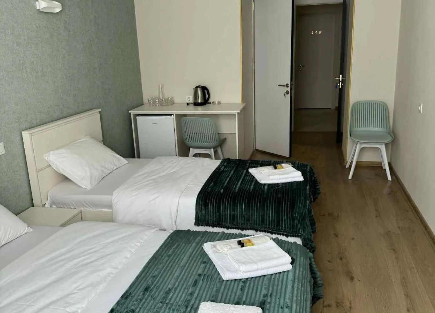 Hotel Caucasus 第比利斯