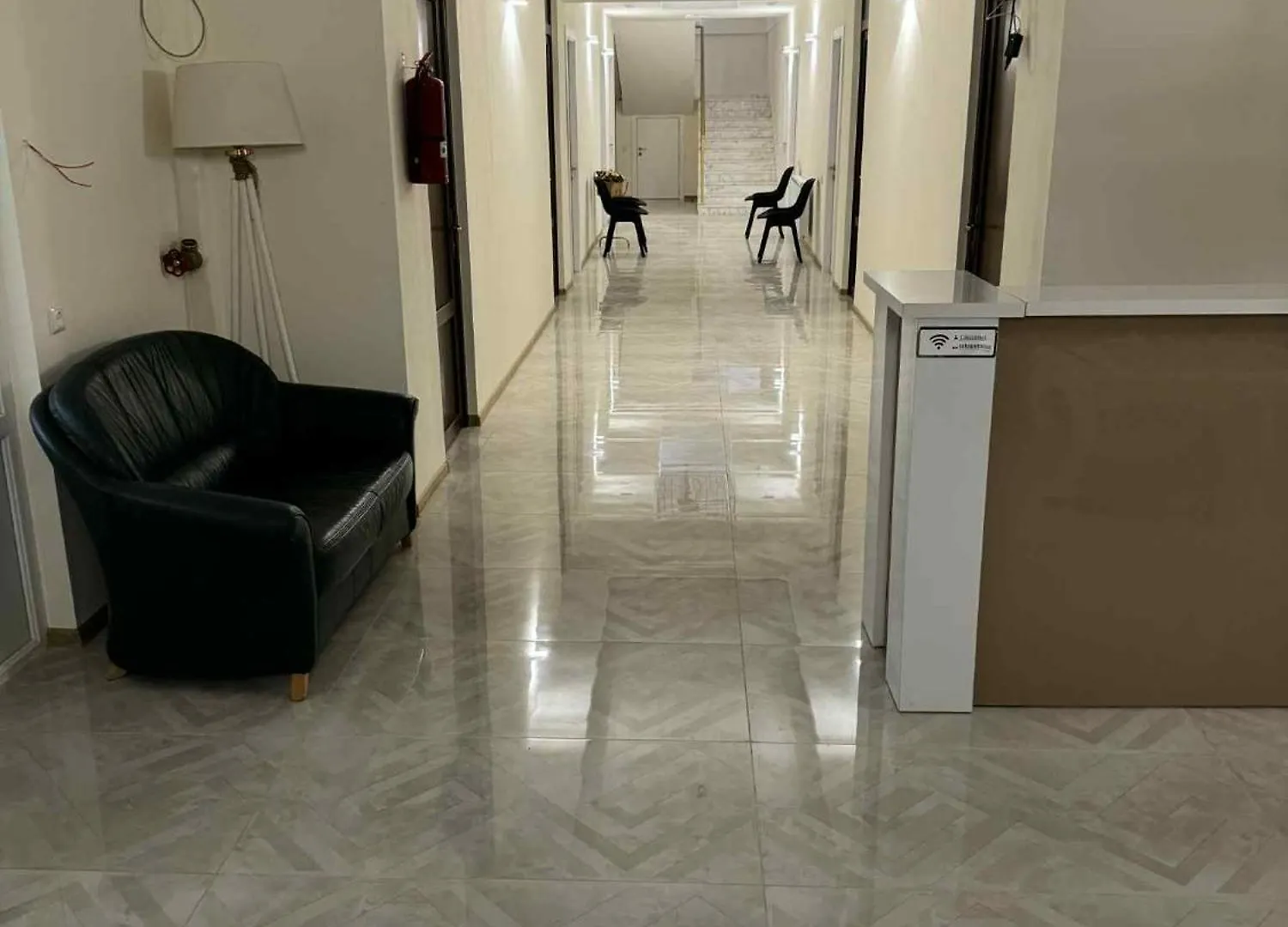 Hotel Caucasus 第比利斯