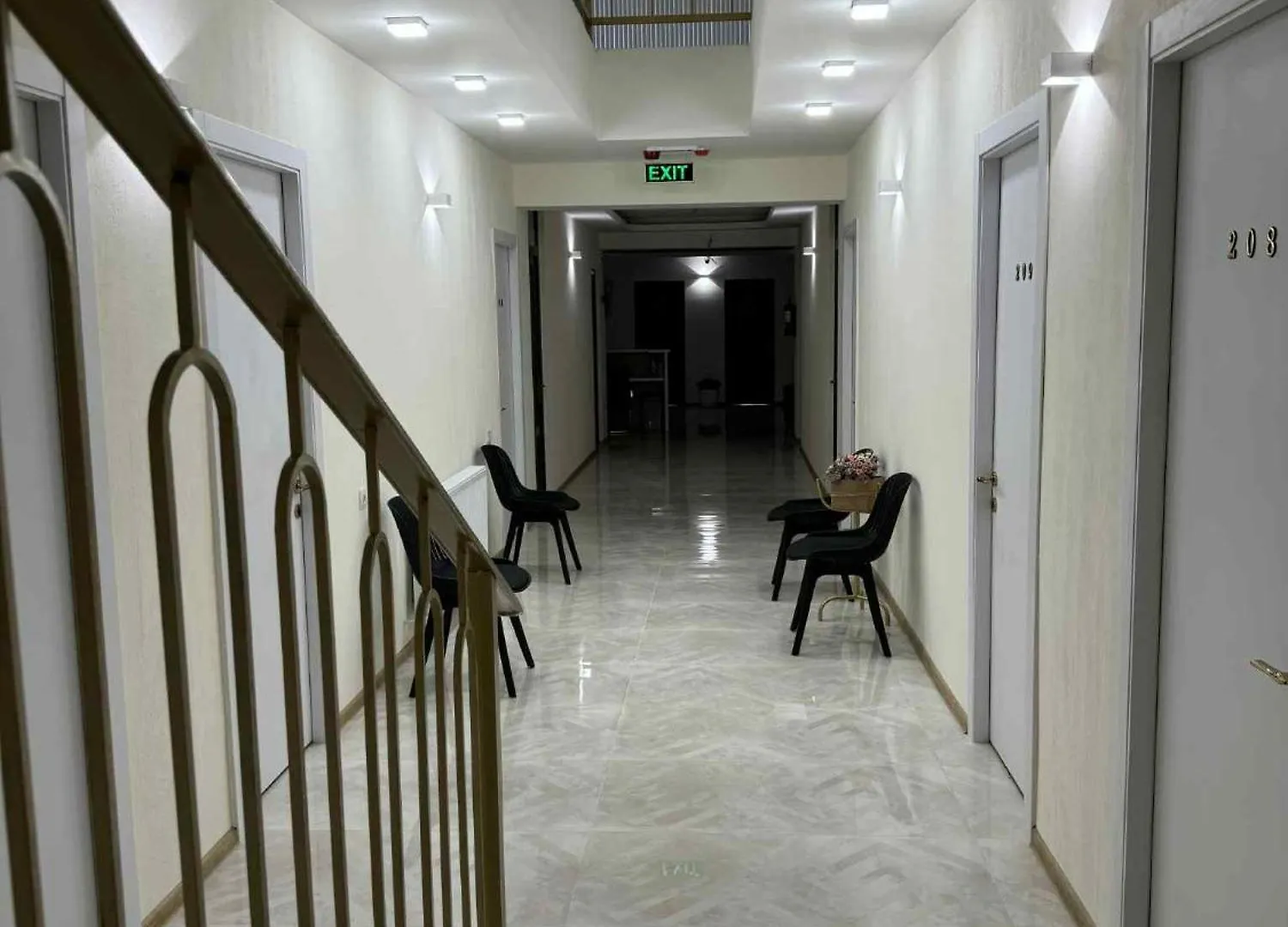 Hotel Caucasus 第比利斯