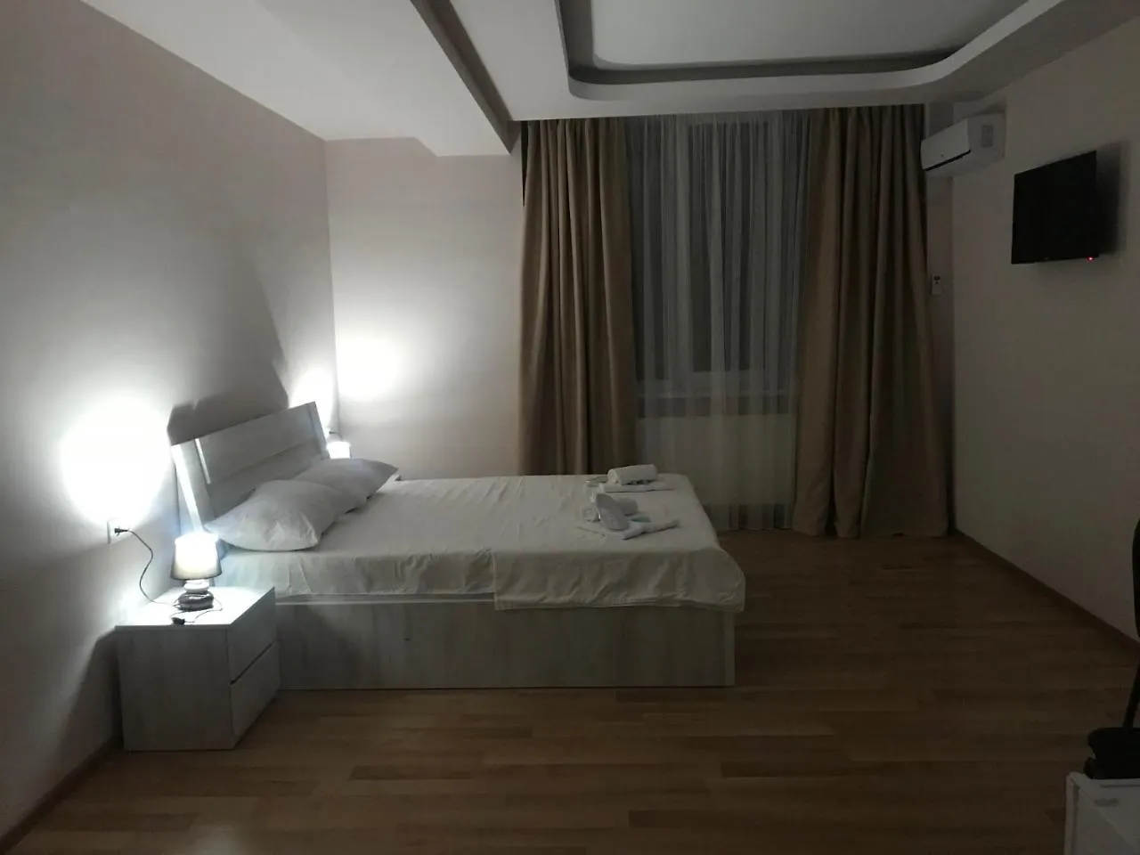 Hotel Caucasus 第比利斯 0*,